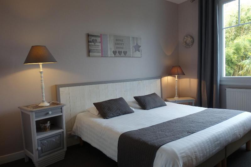 Hotel Le Grain De Sable Ares Ngoại thất bức ảnh